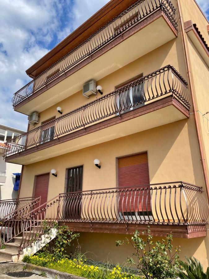 Apartamento Pipa'S Suntrap Taormina Exterior foto