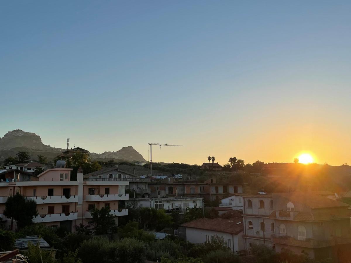 Apartamento Pipa'S Suntrap Taormina Exterior foto